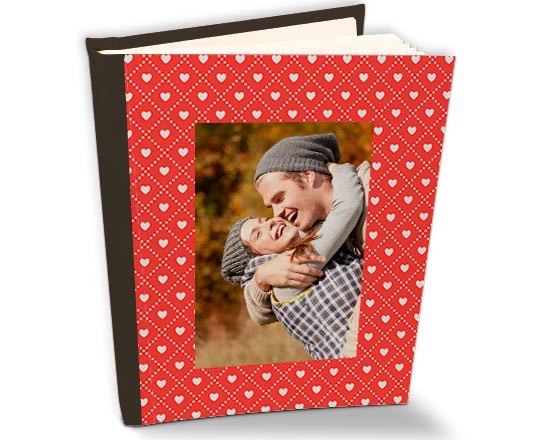 Album in pelle e grafica a cuori