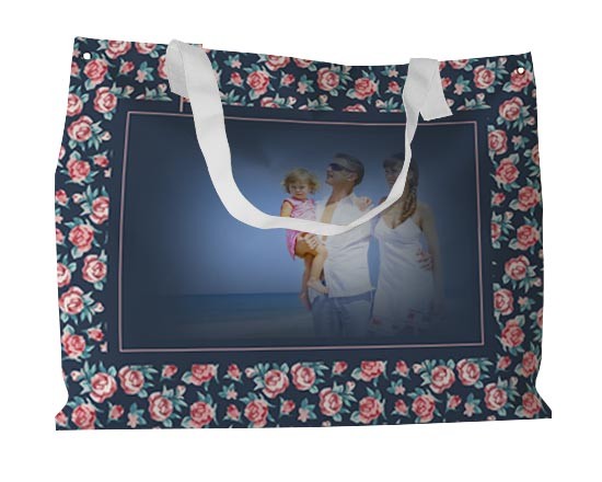 La borsa con rose stilizzate