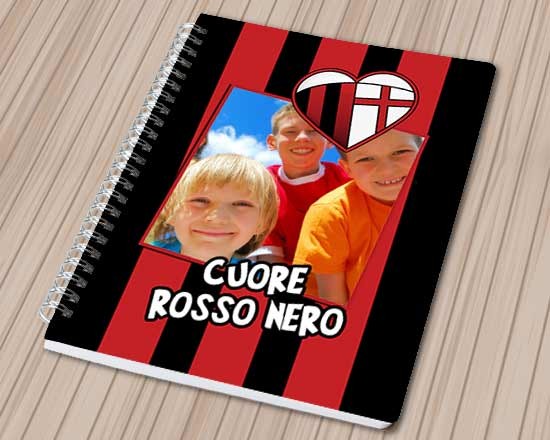 La grafica per tifosi rosso neri per il quaderno a4