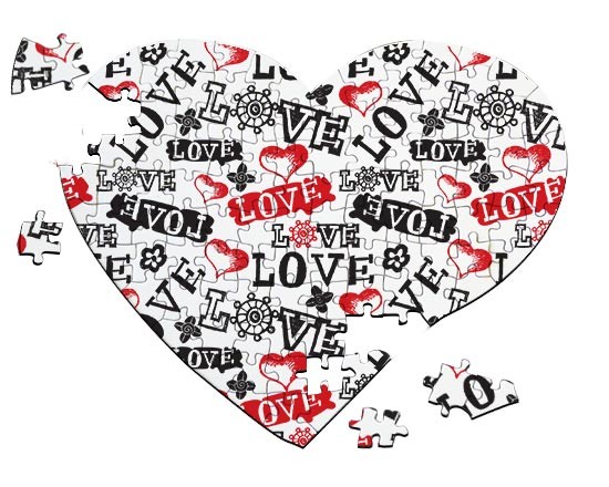Puzzle a cuore con scritte e cuori