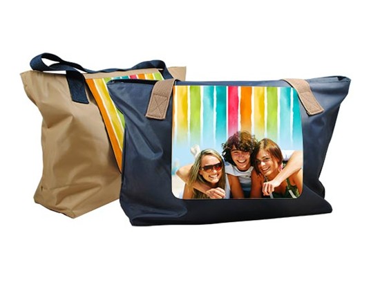 Grafica colorata su borsa fashion