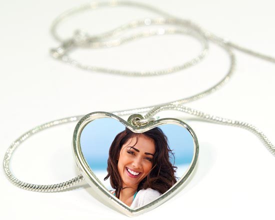 collana ciondolo cuore con ritratto di donna