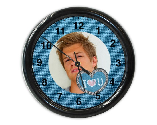 Il tuo magnifco orologio con grafica blu