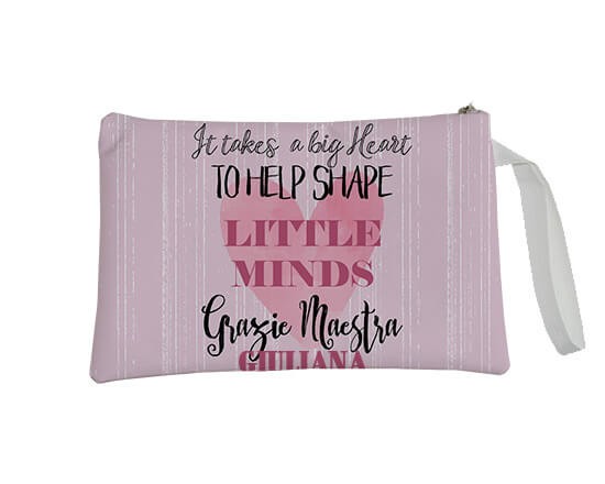 Pochette romantica con cuore rosa