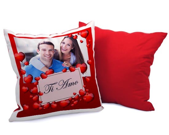 Cuscino poliestere con cornice di cuori
