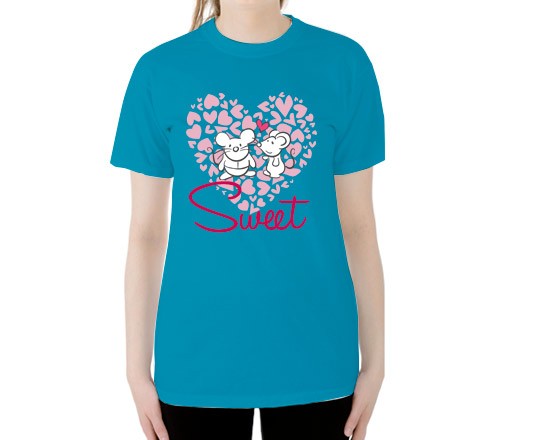 Maglia celeste con stampa per innamorati