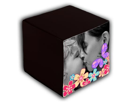 Fotocubo personalizzato con grafica a fiori