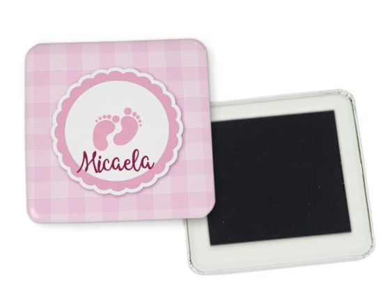 Magnete da frigo con impronte rosa