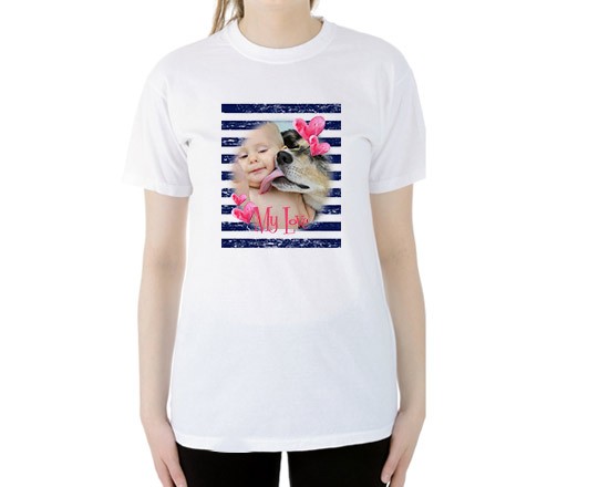 T-shirt con grafica a righe orizzontali