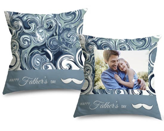 Cuscino in pile con grafica blu