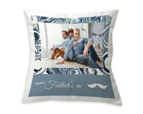 Cuscino classico in raso con grafica dal colore blu