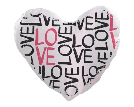 Cuscino cuore con scritte nere e rosa