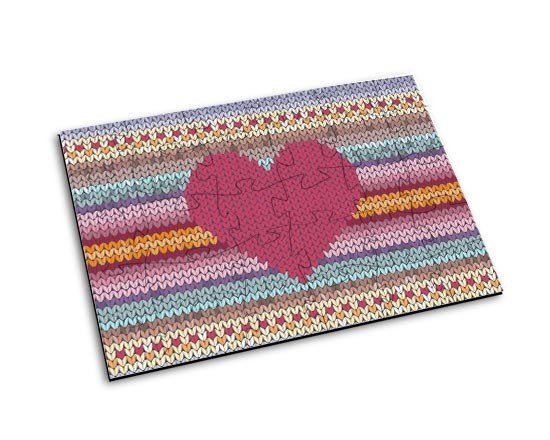 Puzzle in legno con grafica con cuore centrale