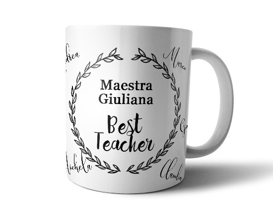 La tazza con ghirlanda per la maestra