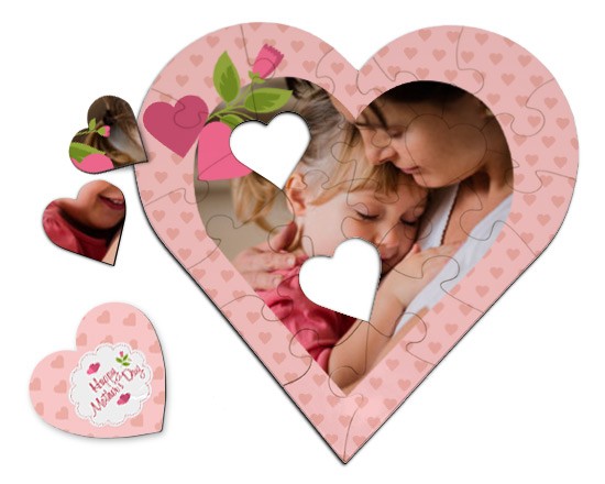 Puzzle a cuore con grafica rosa