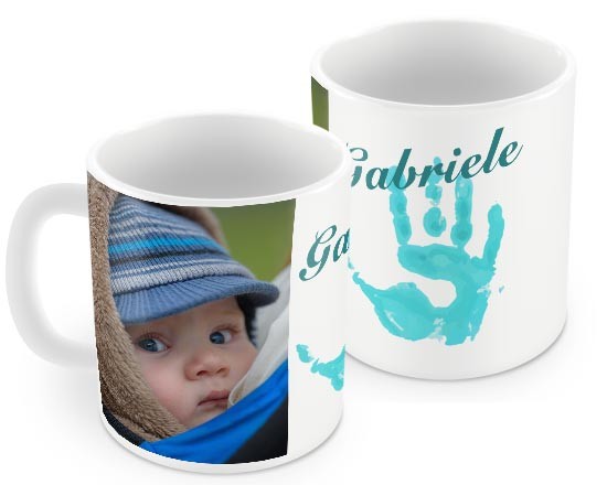La tazza con impronta azzurra